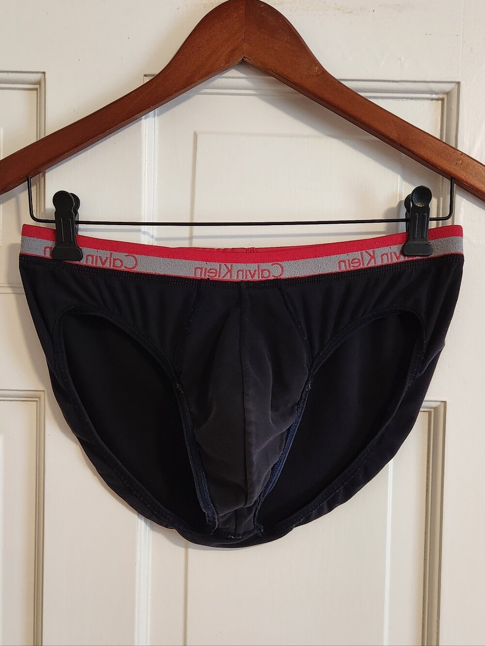 💋Calvin Klein Icon💋 - Black Brief w/Red Waistband - Picture 5 of 9